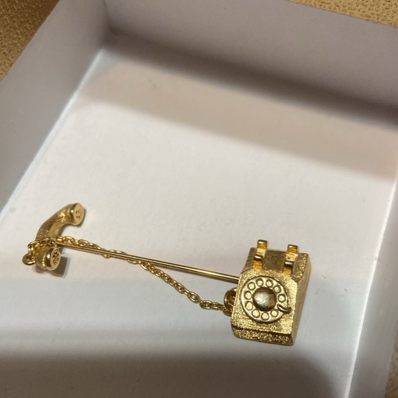 Vintage Avon Telephone Stick Pin w/Gold Box - Picture 5 of 5